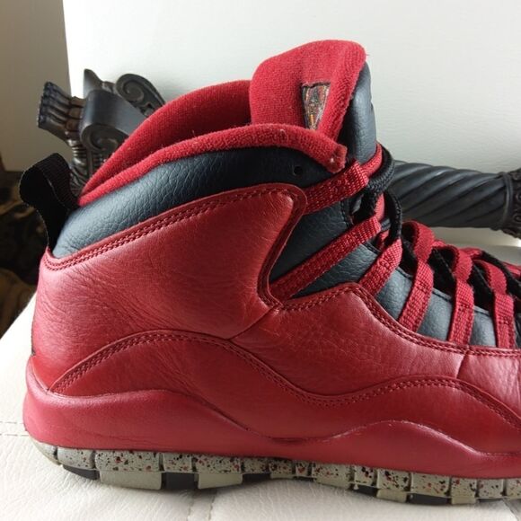 ? Air Jordan 10 retro black and red athletic shoes main image 13